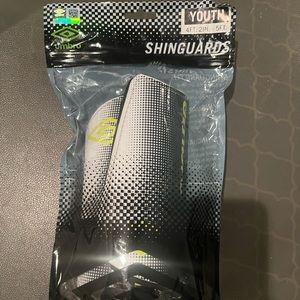 Kids Umbro Shinguards Youth